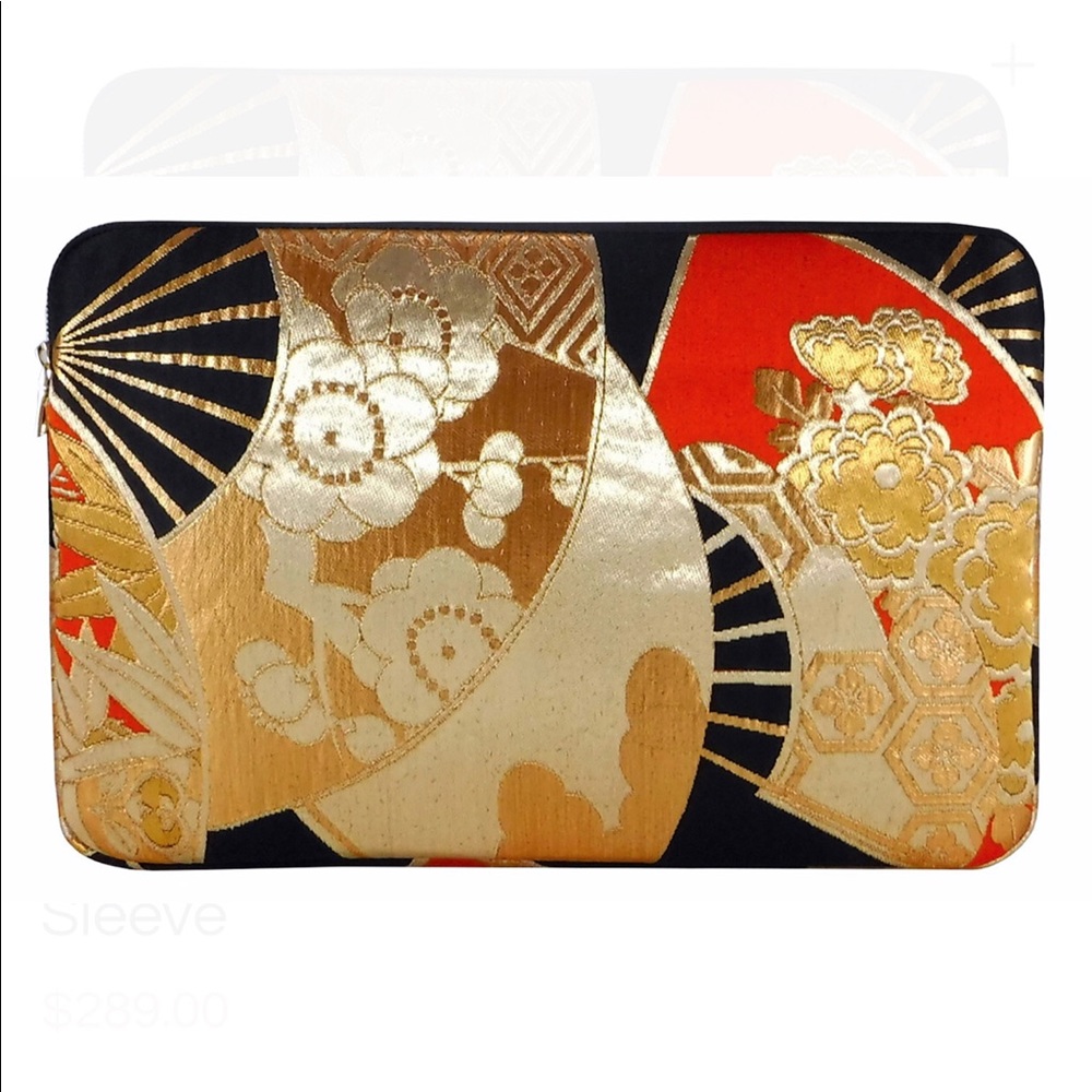 Suikazura 15-inch MacBook Pro Sleeve